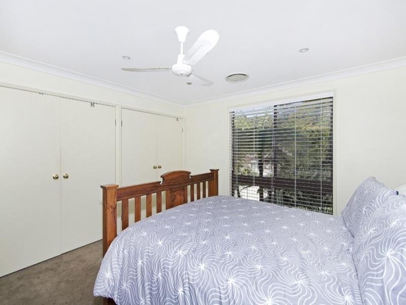 7 Tallarook Close, Carey Bay NSW 2283