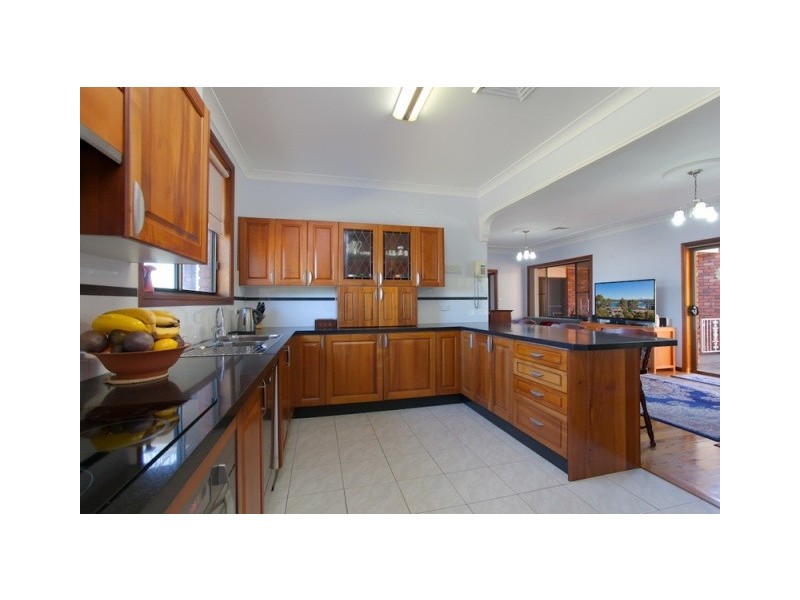 43 Alkrington Avenue, Fishing Point NSW 2283