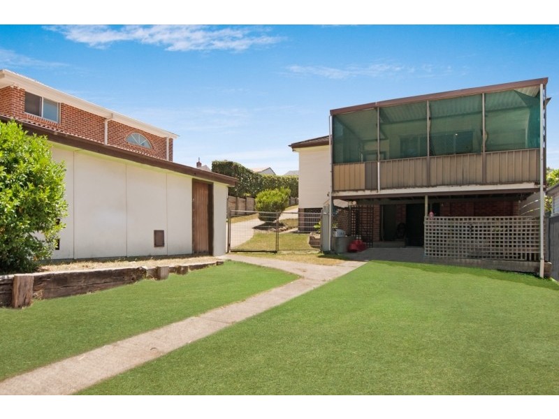 24 Quarry Road, Teralba NSW 2284