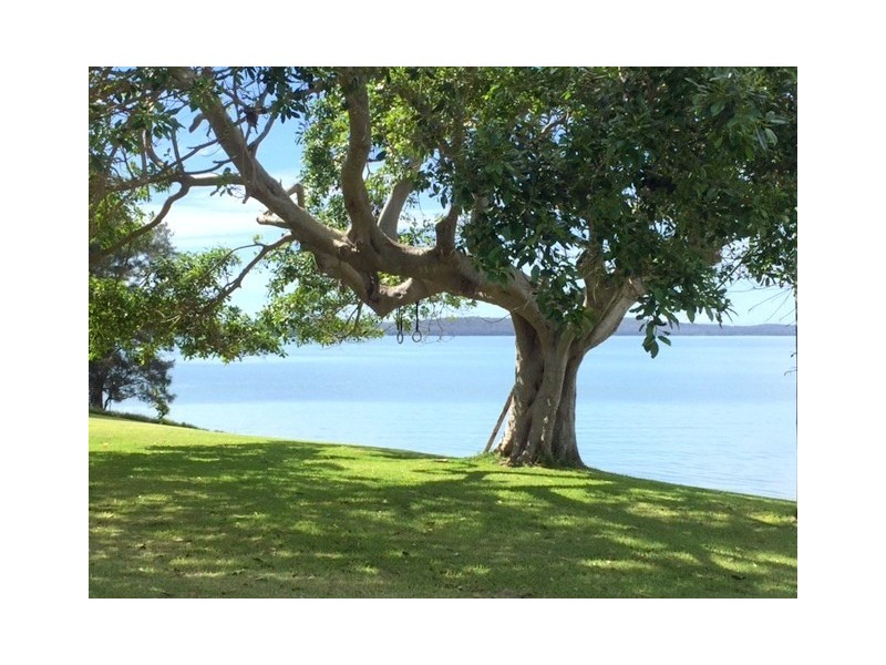 140 Dobell Drive, Wangi Wangi NSW 2267