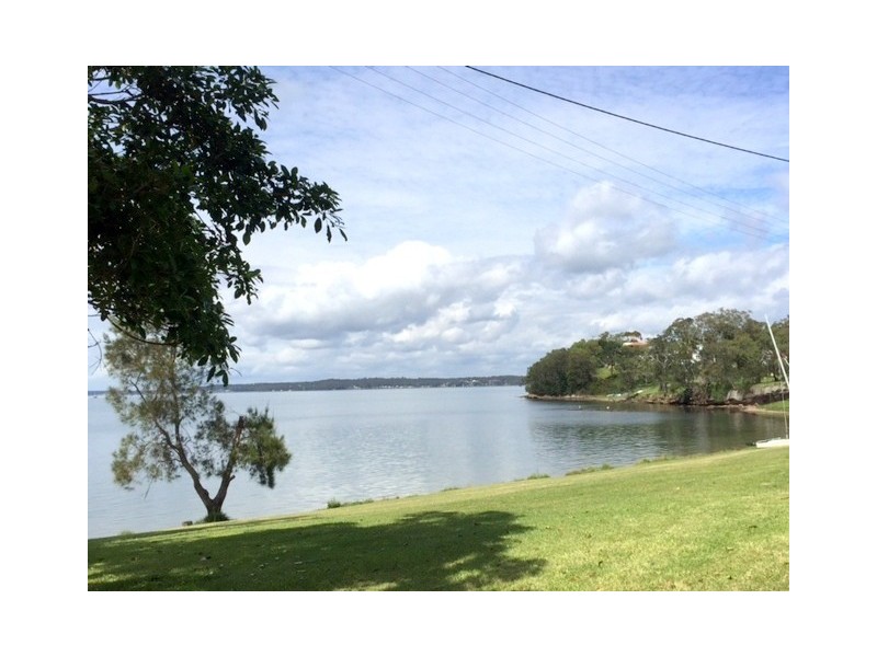 140 Dobell Drive, Wangi Wangi NSW 2267