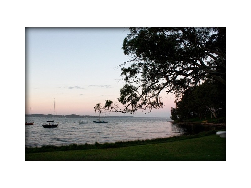 139 Watkins Road, Wangi Wangi NSW 2267