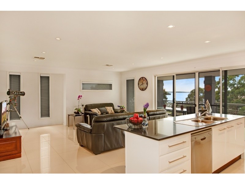 36 Dobell Drive, Wangi Wangi NSW 2267