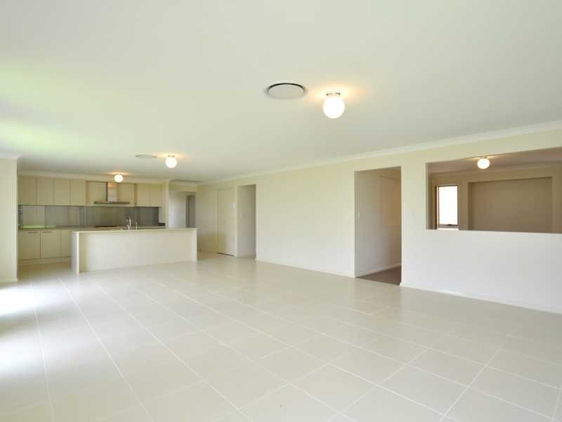 3 Dianella Way, Aberglasslyn NSW 2320