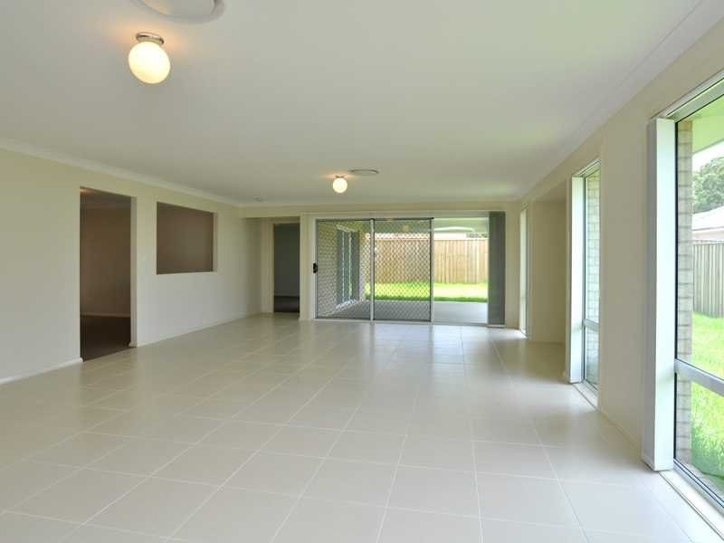 3 Dianella Way, Aberglasslyn NSW 2320