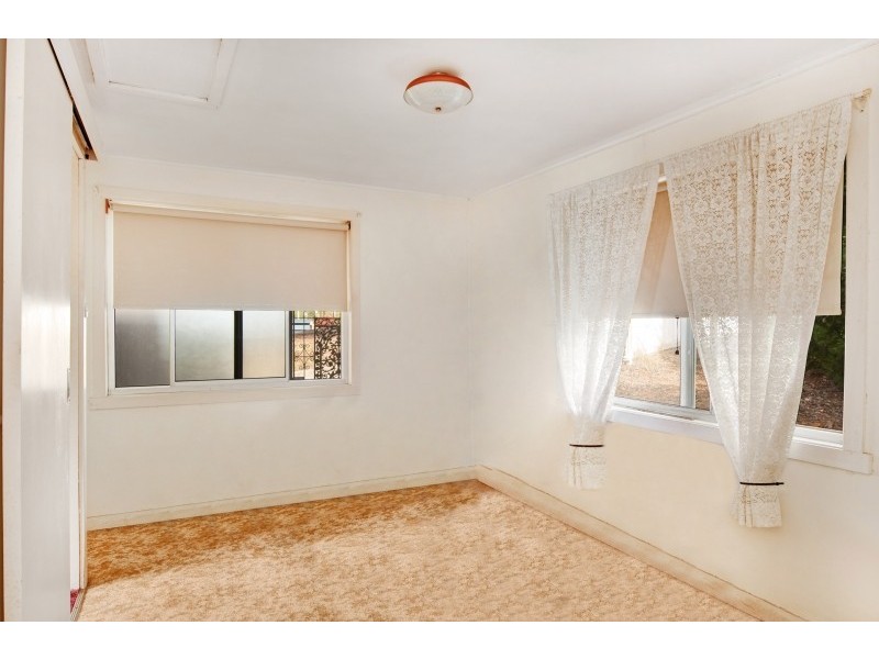 223 Fishing Point Road, Fishing Point NSW 2283