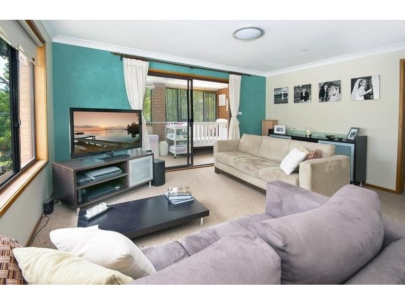 12 Rofe Street, Coal Point NSW 2283