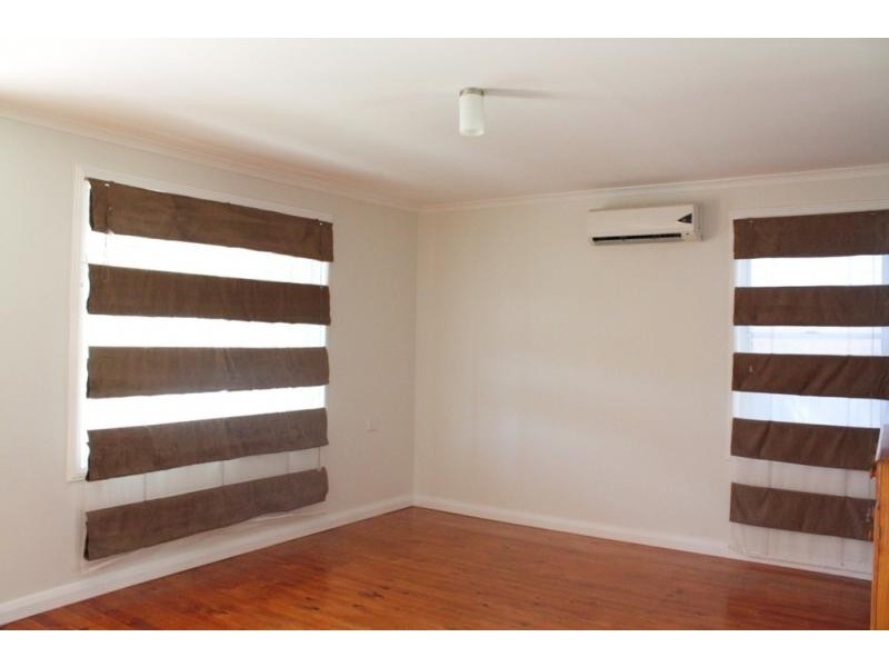 8 Quigley Road, Bolton Point NSW 2283