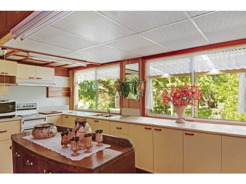 39 Railway Street, Teralba NSW 2284