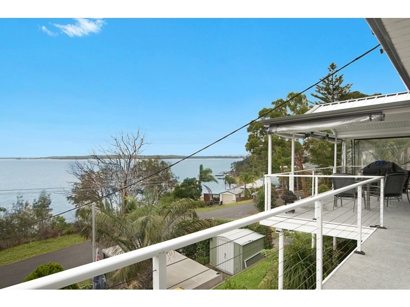 55 Beach Road, Wangi Wangi NSW 2267