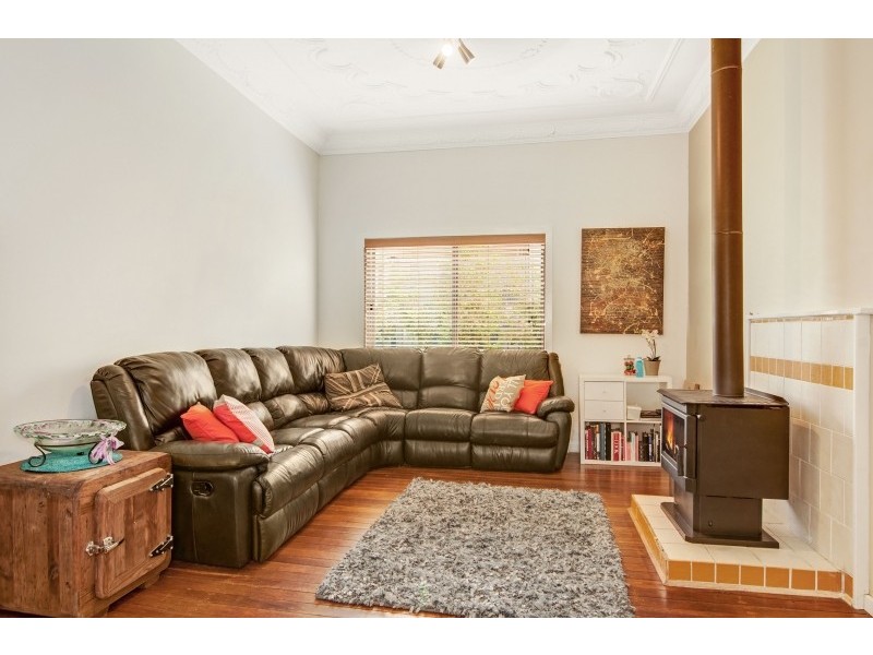 19 Lakeview Street, Boolaroo NSW 2284