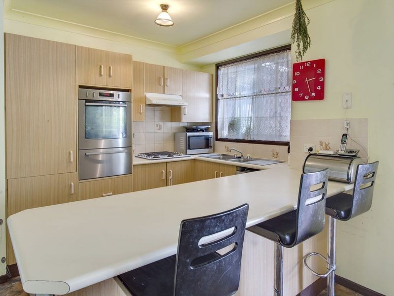 12 Endeavour Close, Woodrising NSW 2284