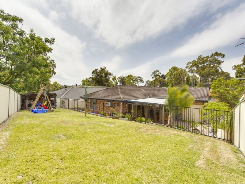 12 Endeavour Close, Woodrising NSW 2284