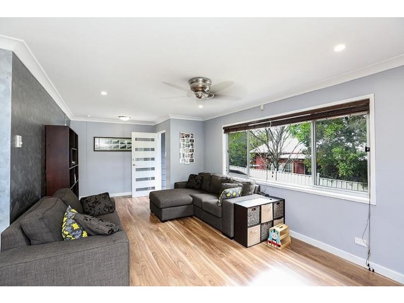 3 Farlow Street, Booragul NSW 2284