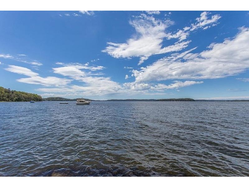 80 Beach Road, Wangi Wangi NSW 2267