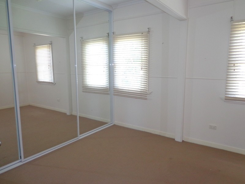 31 Ambrose Street, Carey Bay NSW 2283