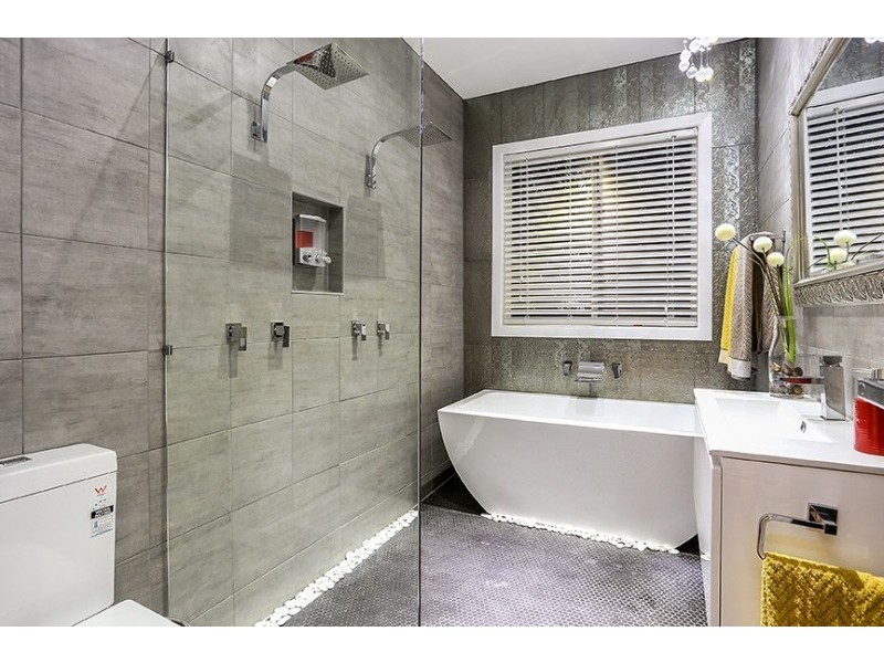 10 Nichols Street, Lorn NSW 2320