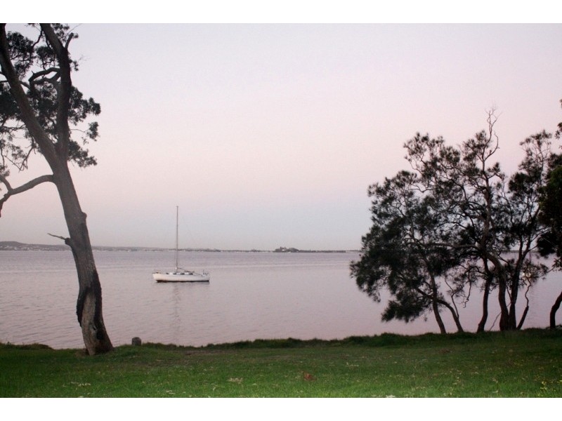 195 WATKINS ROAD, Wangi Wangi NSW 2267