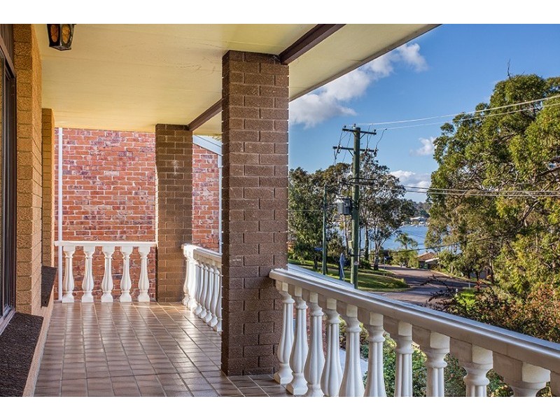 24 Canowie Crescent, Buttaba NSW 2283