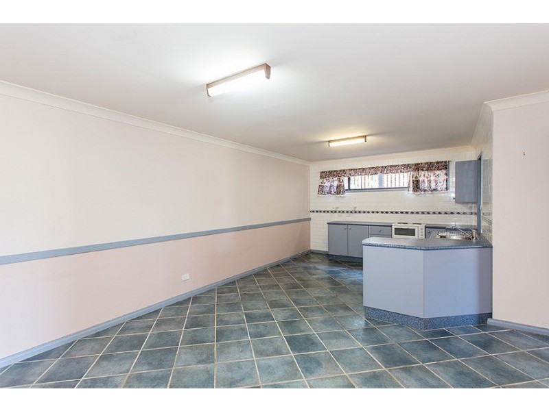 24 Canowie Crescent, Buttaba NSW 2283