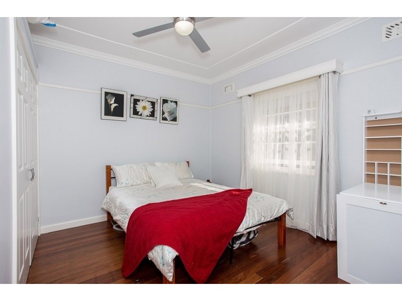 39 Ambrose Street, Carey Bay NSW 2283