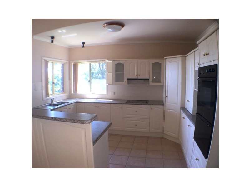 3 MAJELLA CLOSE, Eleebana NSW 2282