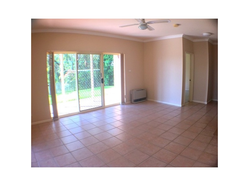 3 MAJELLA CLOSE, Eleebana NSW 2282