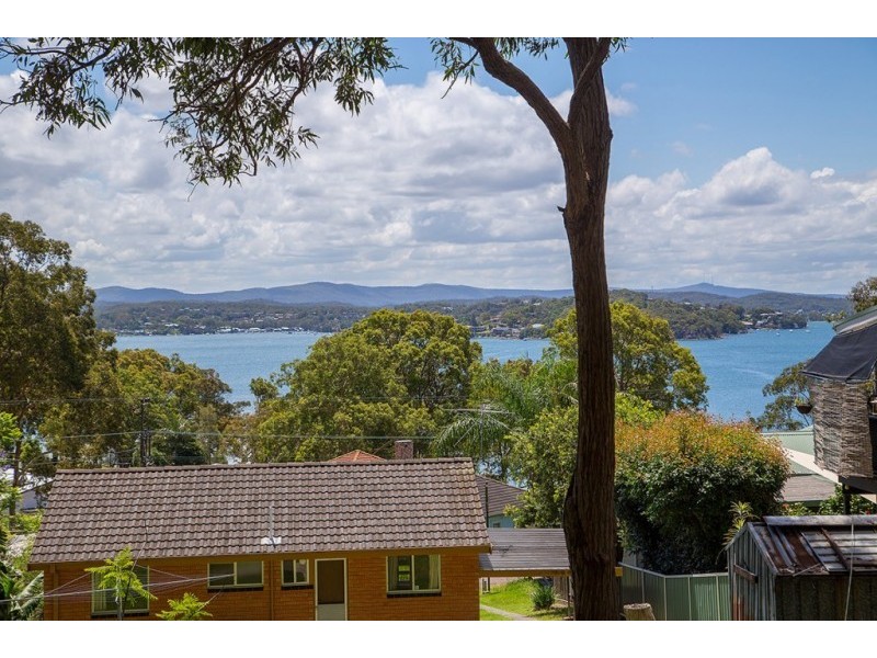 38 Watkins Road, Wangi Wangi NSW 2267