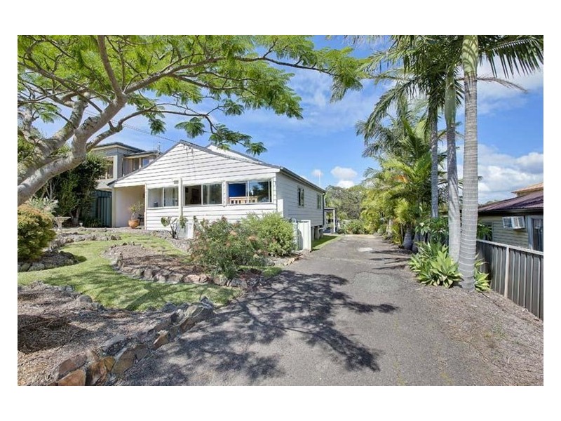 1 Crescent Road, Wangi Wangi NSW 2267