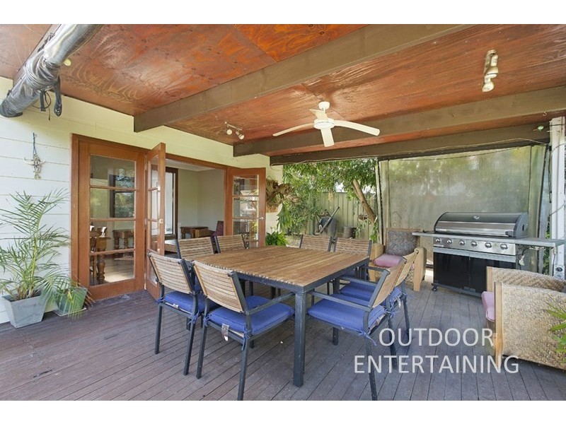 1 Crescent Road, Wangi Wangi NSW 2267