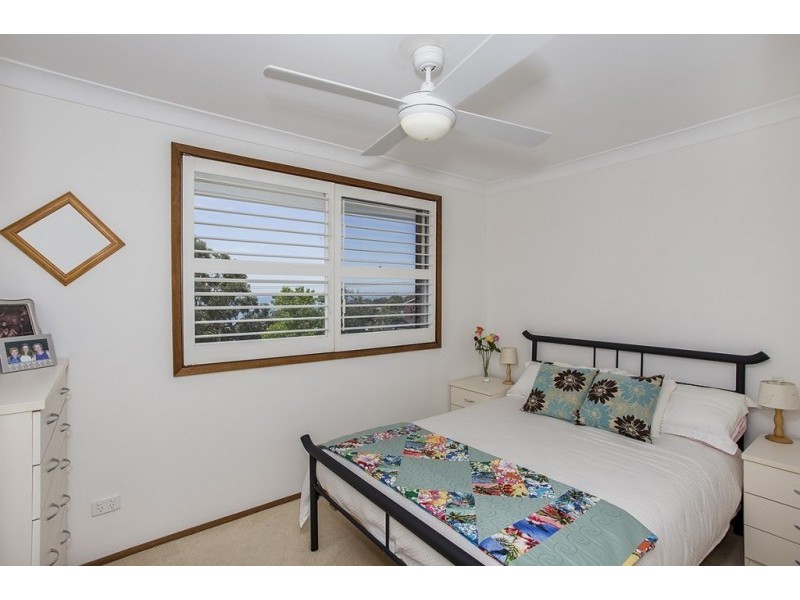 22 Sunlight Parade, Fishing Point NSW 2283