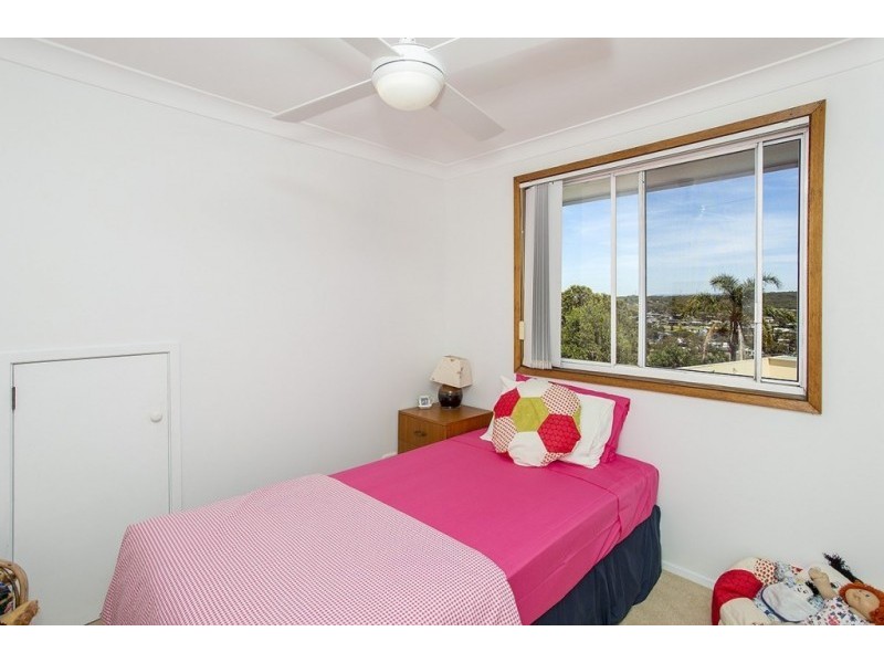 22 Sunlight Parade, Fishing Point NSW 2283