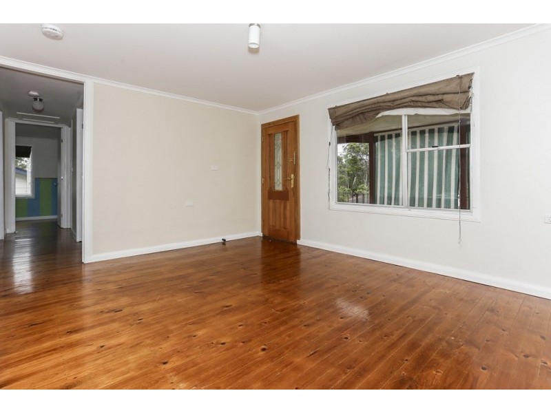 8 Quigley Road, Bolton Point NSW 2283