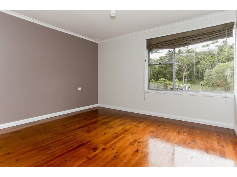 8 Quigley Road, Bolton Point NSW 2283