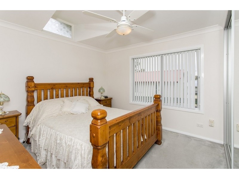 2 Farlow Street, Booragul NSW 2284
