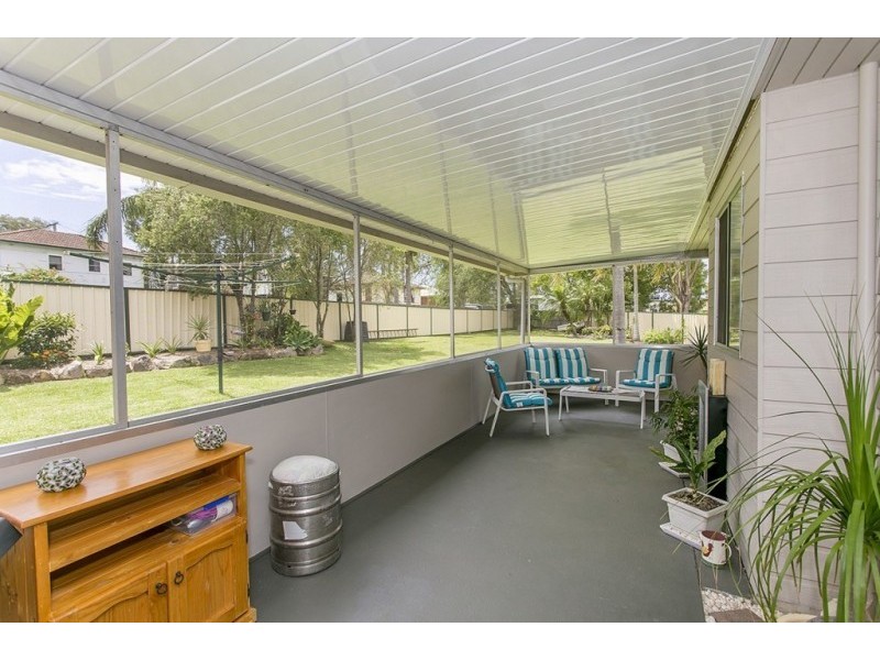 2 Farlow Street, Booragul NSW 2284