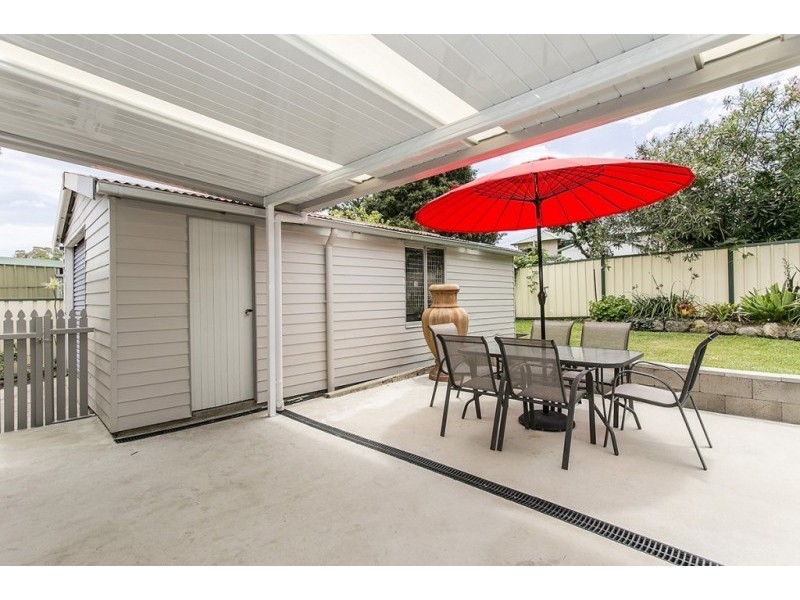 2 Farlow Street, Booragul NSW 2284