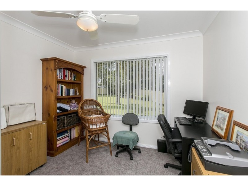 2 Farlow Street, Booragul NSW 2284