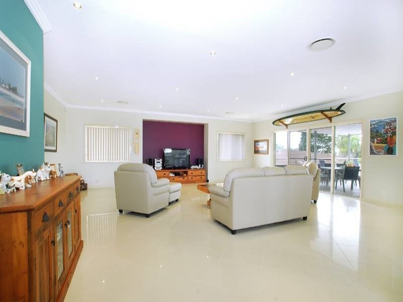 116 Hutton Rd, The Entrance North NSW 2261