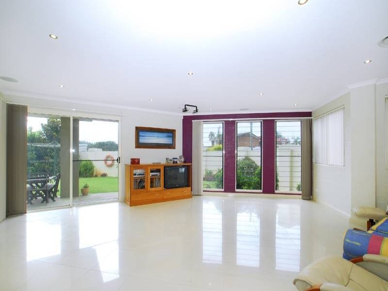 116 Hutton Rd, The Entrance North NSW 2261
