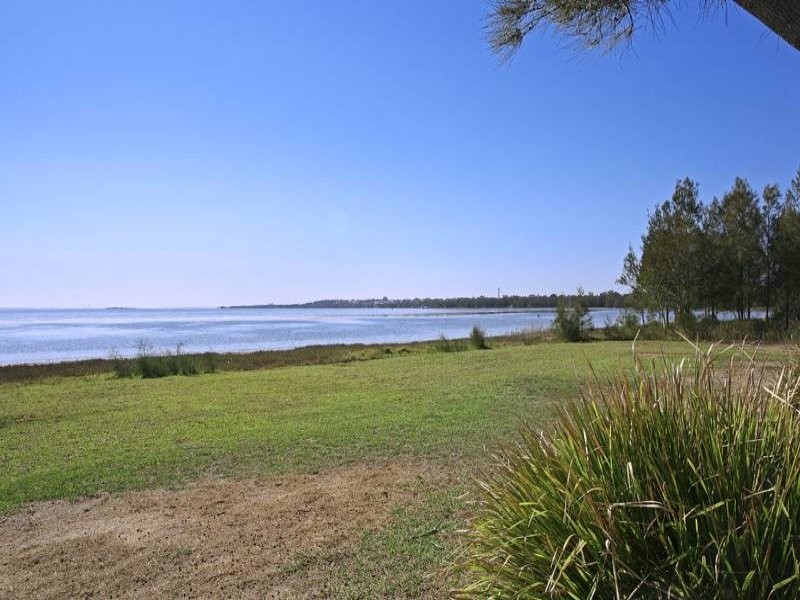 22 Lucinda Ave, Killarney Vale NSW 2261