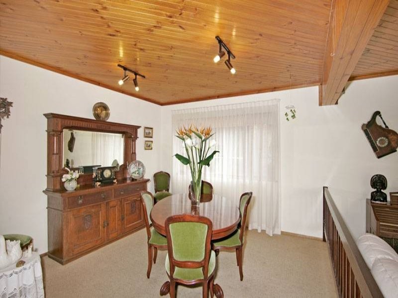 21 Masefield Ave, Bateau Bay NSW 2261