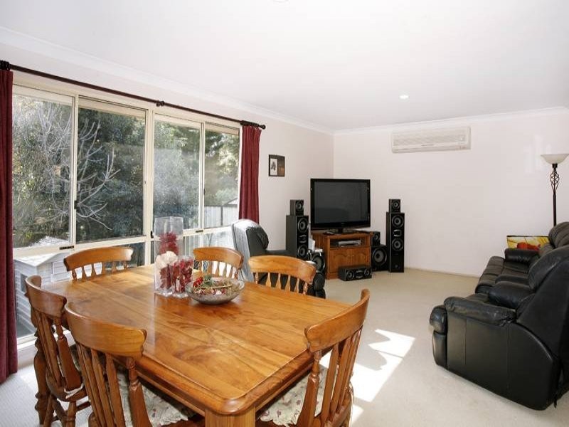 16 Lachlan Place, Berkeley Vale NSW 2261