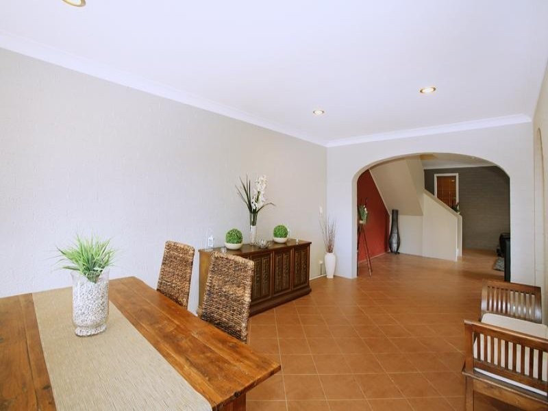 19 Barry Street, Bateau Bay NSW 2261