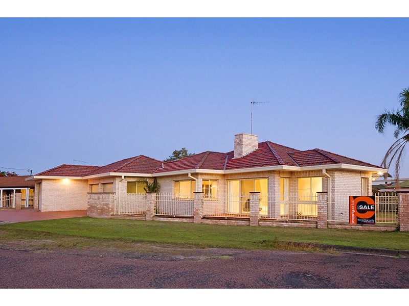 2 Benelong Street, The Entrance NSW 2261