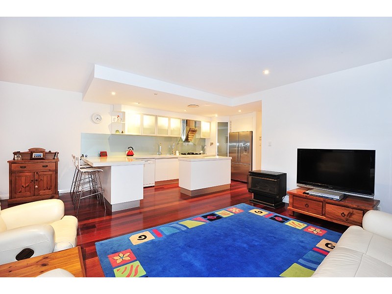 90A Bay Rd, Blue Bay NSW 2261