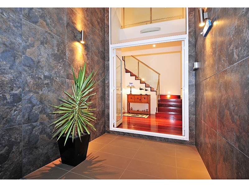 90A Bay Rd, Blue Bay NSW 2261