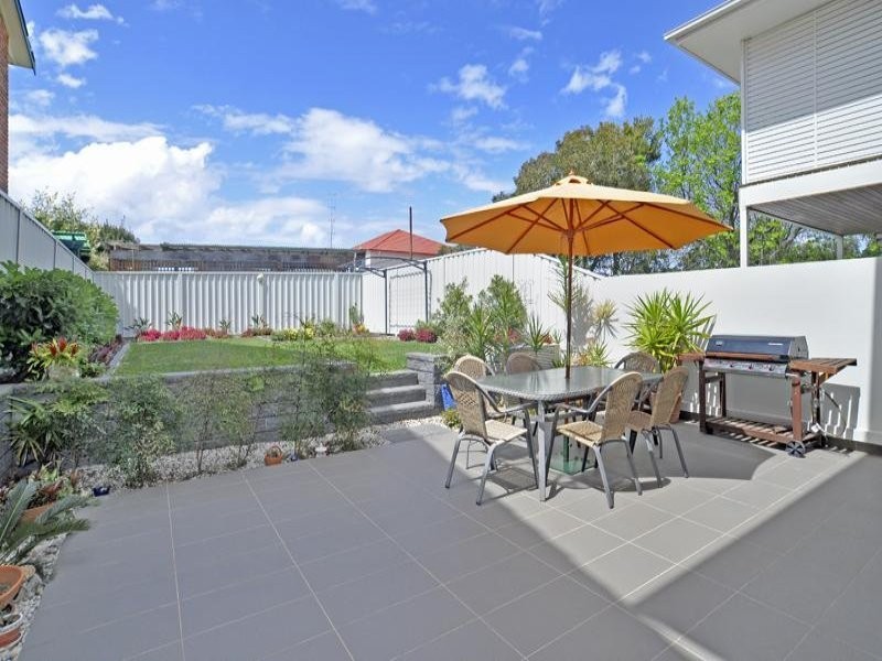 90A Bay Rd, Blue Bay NSW 2261