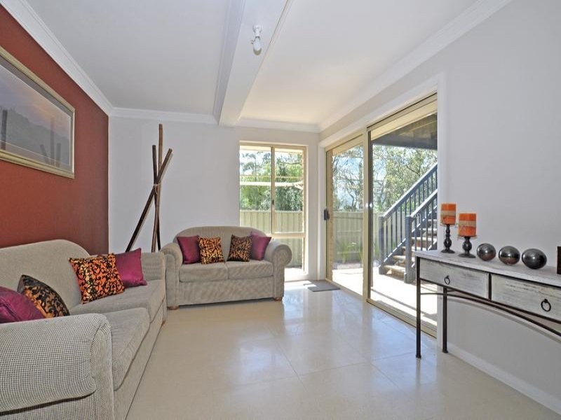 16 Stephenson Road, Bateau Bay NSW 2261