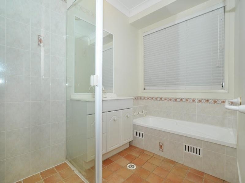 6 Honeysuckle Close, Glenning Valley NSW 2261